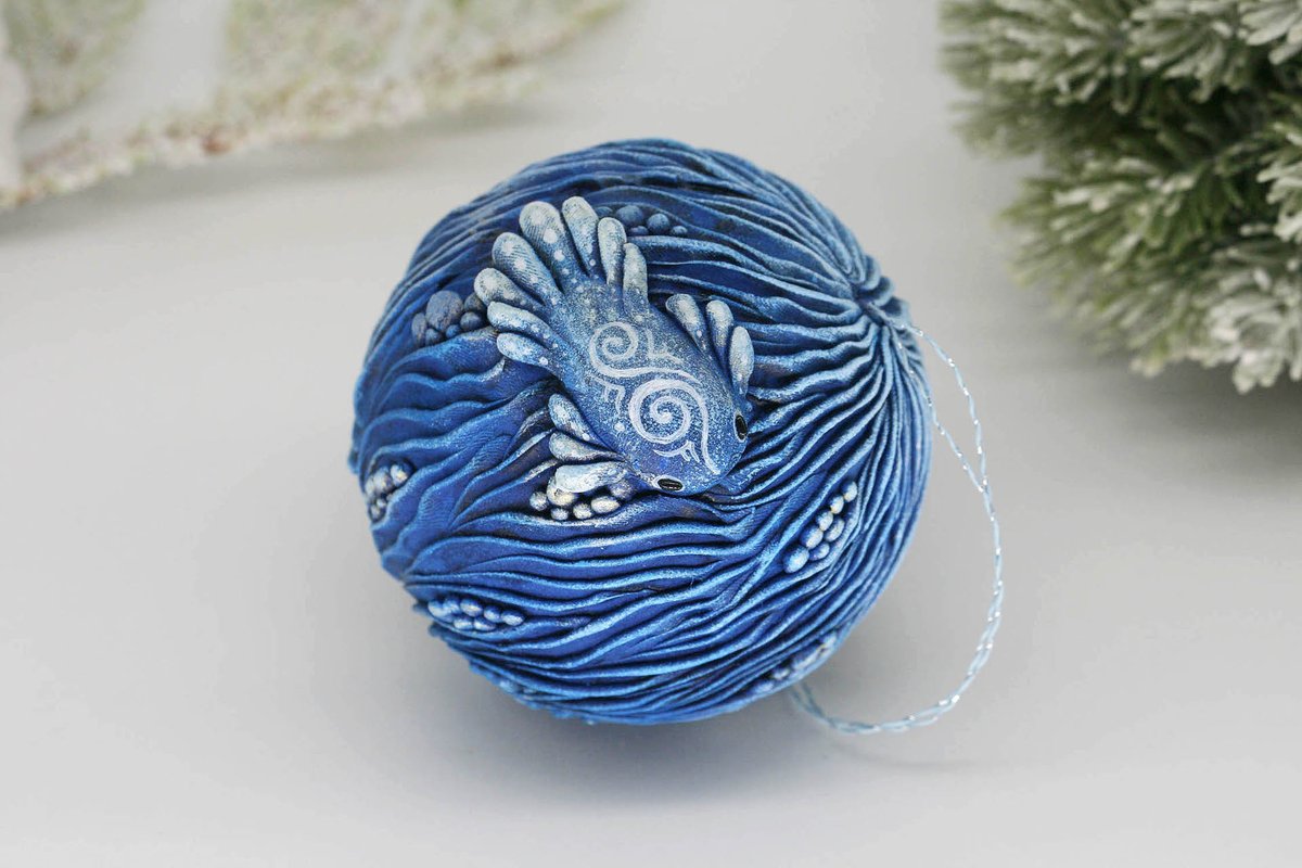 rainbowmarleo's tweet image. Every creature I sell can invade biospheres, replacing all the beings by their replicas. But it affects DNA-based life only... You are DNA-based?! Oh. I offer a discount.

#alieninvasion #weirdcreature #alienfish #forbiddenfruit #clayfruit

etsy.com/shop/RainbowMa…
Price: 23-34$