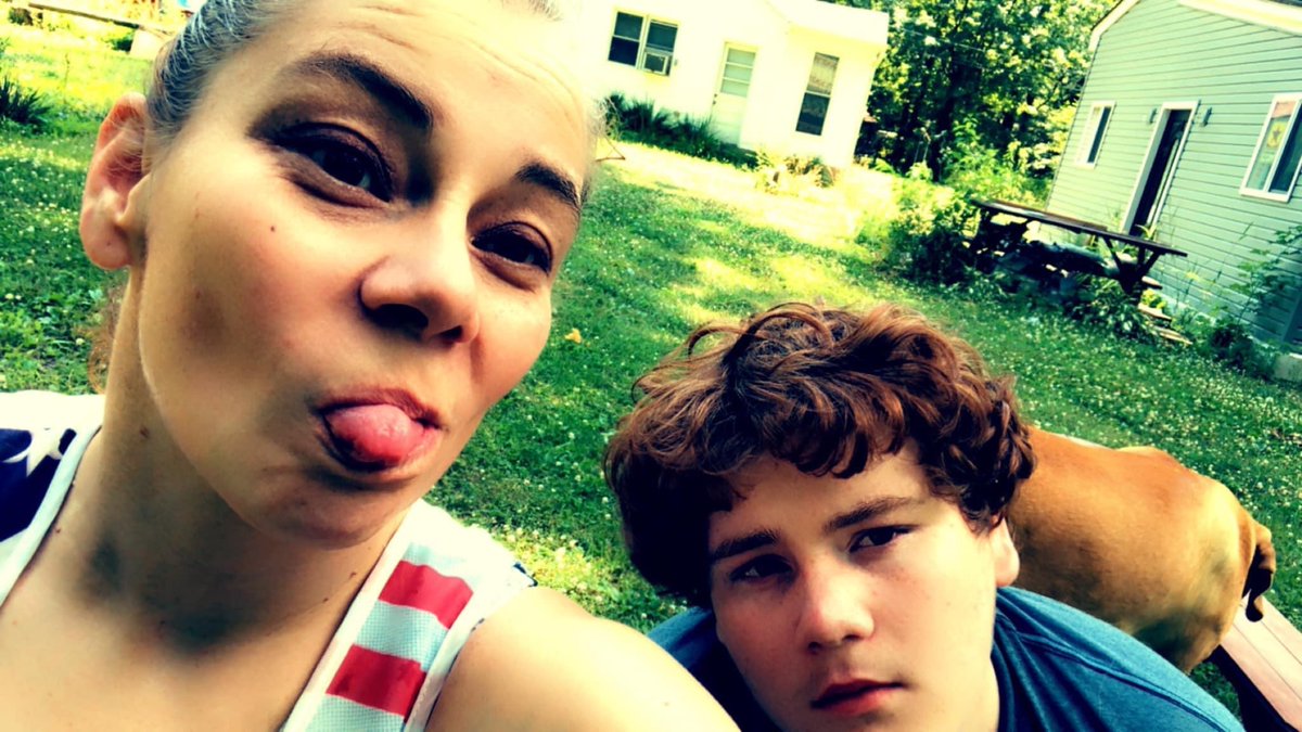 NerrissaGlad's tweet photo. 4th of July with 400 lb of dog and 400 lb of teenager https://t.co/0uiCFxDRoa