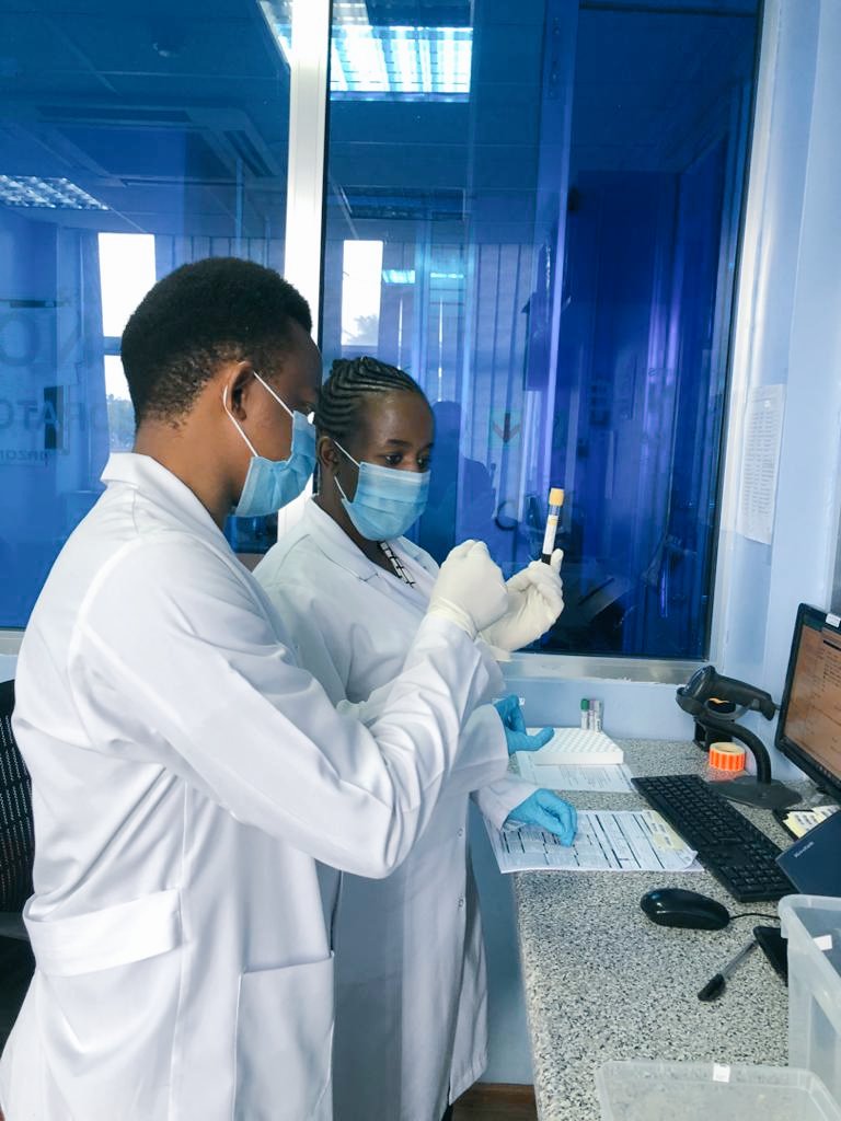 CerbaLancetTz's tweet photo. A good Quality Management System leads to a well tailored processes that yield reliable results for patient diagnosis and management.
Right patient information🚻,
right tube🧪,
right specimen processing🔬 are among the items to be adhered to.
#knowyourlab
#QMS https://t.co/lJ0so7MjHG
