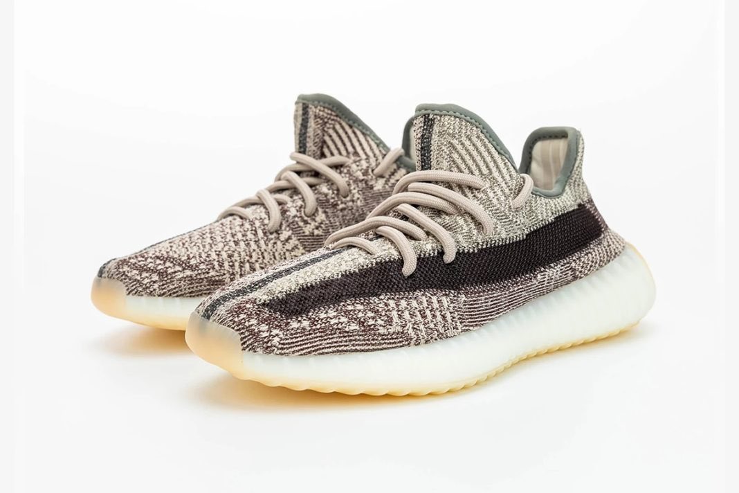 Hugolaferrr's tweet image. YEEZY BOOST 350 V2 ZYON 
43,5 
Condition : Neuve 10/10 jamais porté 
Facture 

Dispo dans mes DM 

#yeezy #zyon #RT #sneaker