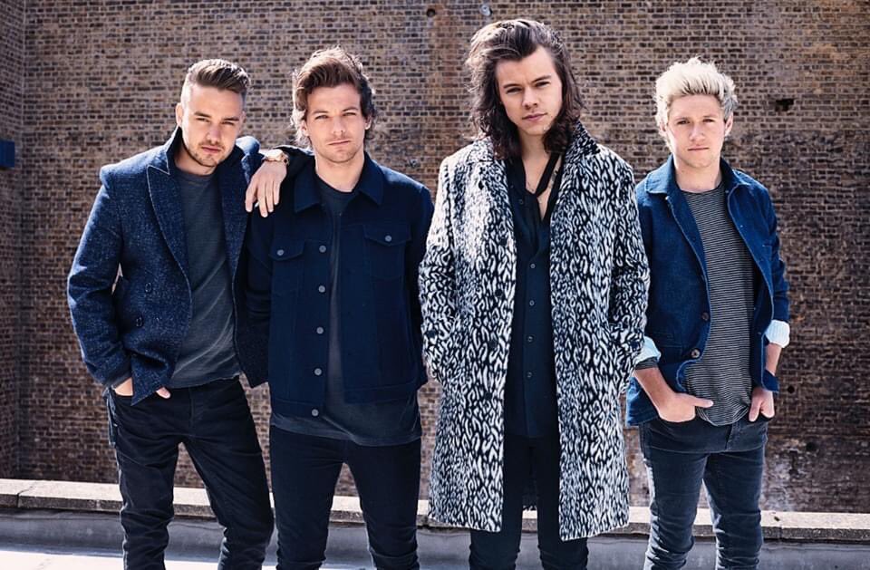 SonyMusicSweden's tweet photo. TACK @onedirection för allt vi fått uppleva tillsammans med Er! 😭🥰😭🥰 #10YearsOf1D https://t.co/1YQ67yrgyV