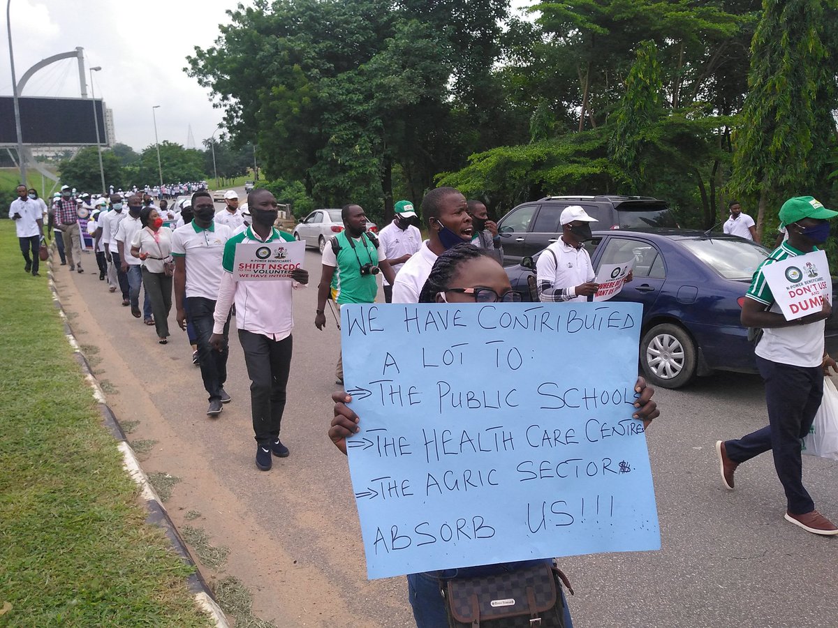 Political_Thinkeer🤔 tweet media