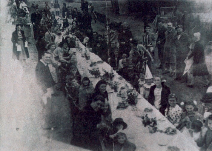 As some of you know my Mum was born in England, her Dad was Irish and her Mum English-ish. She came to Australia when she was 13. Here's a photo of her and her sister (dressed as Pierrot next to her sister in pointy hat) at the street party in Portsmouth at the end of the war. 2/