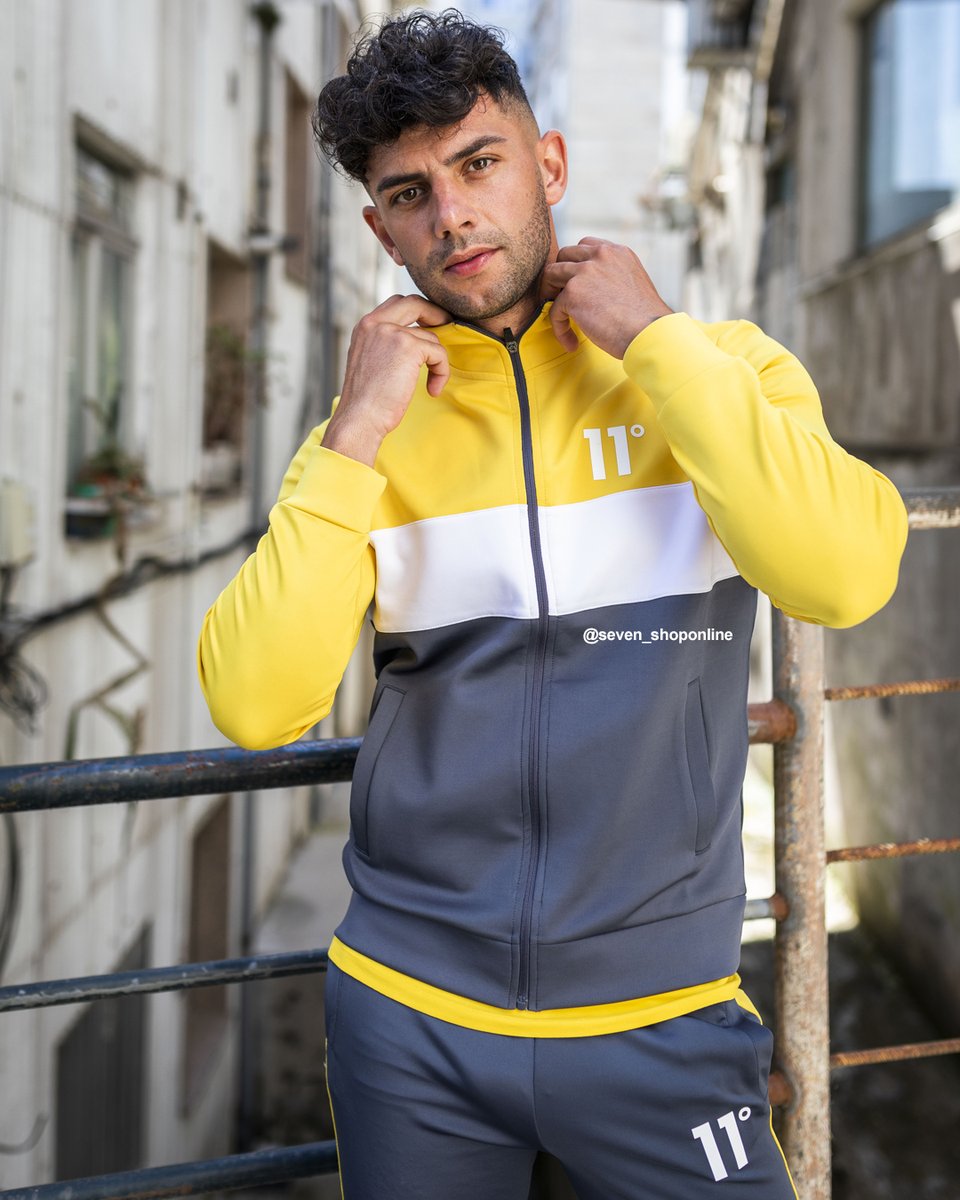 SevenShopOnline's tweet photo. 💛💛Para los fanboys de #11Degrees este conjuntazo👉 Pulsa sobre la imagen para comprar
---
🛒https://t.co/3pljCXPhKM
📍C/ Cruz Gallastegui Nº 20 #Pontevedra https://t.co/NtJ7vWli4P