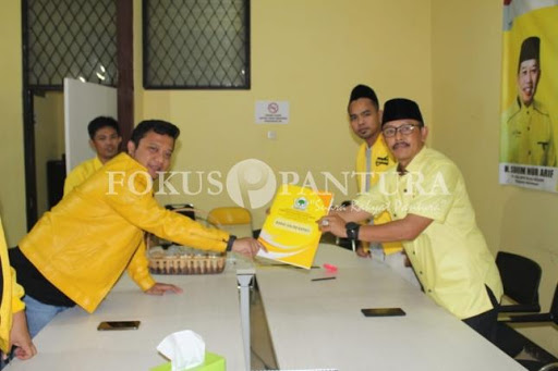 22. Daniel MS, anak Bupati 4 periode; 2 periode bapaknya, 2 periode ibunya (ca-Bupati Indramayu)