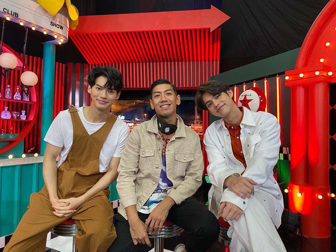 Hanaru_jp's tweet photo. 🐺🐰schedule🇯🇵

8/15 土🇯🇵24:30
Talk With Toey with Bright and Win
GMM25
https://t.co/UBTPGRFuPg
#talkwitht

(より詳しい情報に更新しました。先ほど反応くださった方ありがとうございます🙏)

#bbrightvc #winmetawin #BrightWin https://t.co/4XZr2MCQzk