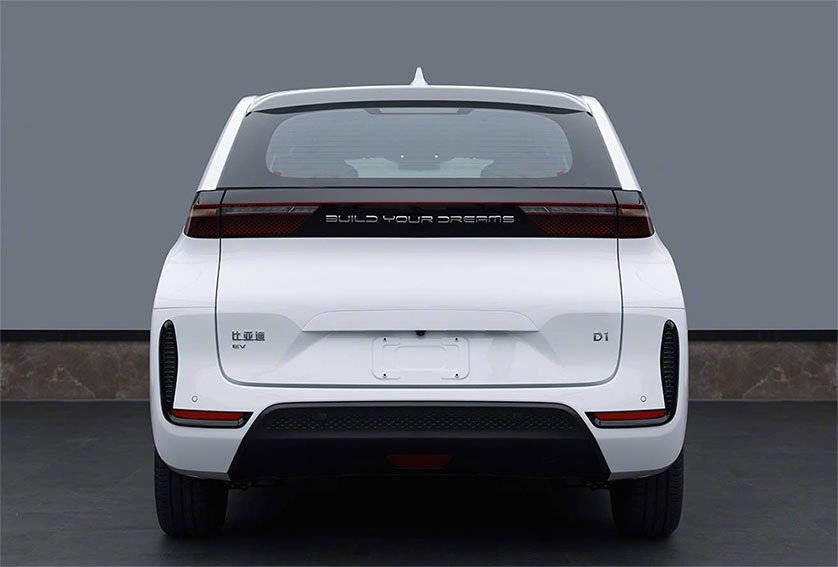 ChineseCarInte1's tweet photo. BYD all new D1. An electric SUV with 100kW maximum power. The wheelbase is 2800mm while the length is only 4390mm. 
#BYD #BUDauto #bydcars #BYDD1 #BYDSONG #BYDTANG #BYDHAN #BYDYUAN #buildyourdreams #NEV #BEV #newcar #SUV #car #cars #auto #automotive #automobile #autodesign https://t.co/civh97nBuy
