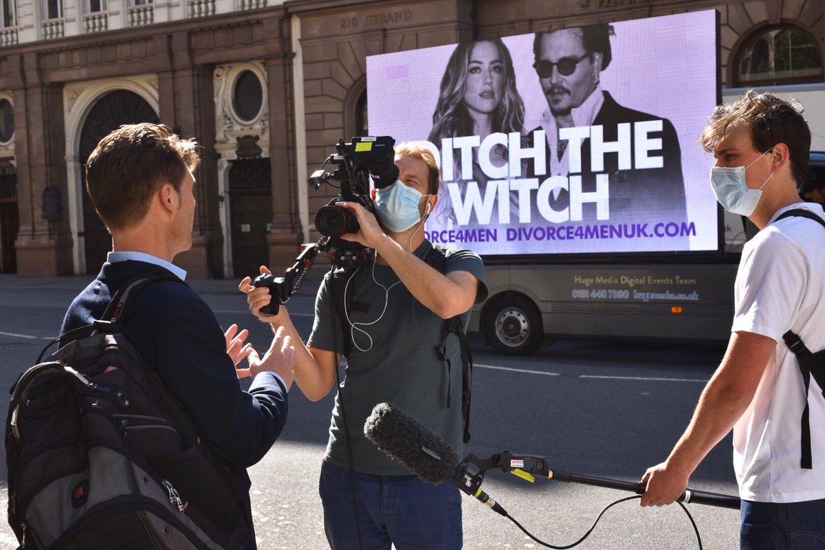 F4JOfficial's tweet photo. #DitchTheWitch ad at #JohnnyDepp High Court hearing #Divorce4Men #DivorceForMen #Divorce #MensRights #DitchTheBitch #DivorceEquality #JusticeForJohnny #JusticeForJohnnyDepp #F4J #Fathers4Justice https://t.co/XDs1eExF4i