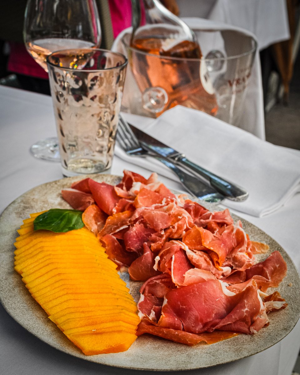 Rosé, Melon &amp; San Daniele affiné 18 mois, l’accord parfait de l’été …  
cafejatte.com/index.php