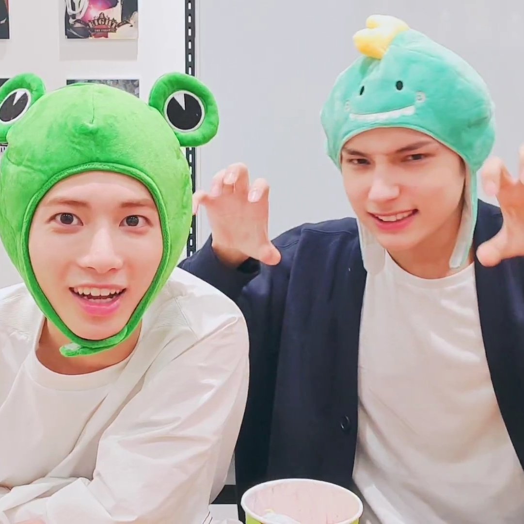 bobatyunie's tweet photo. pls look at them <\\3 the rawr https://t.co/IupyOVeCSL