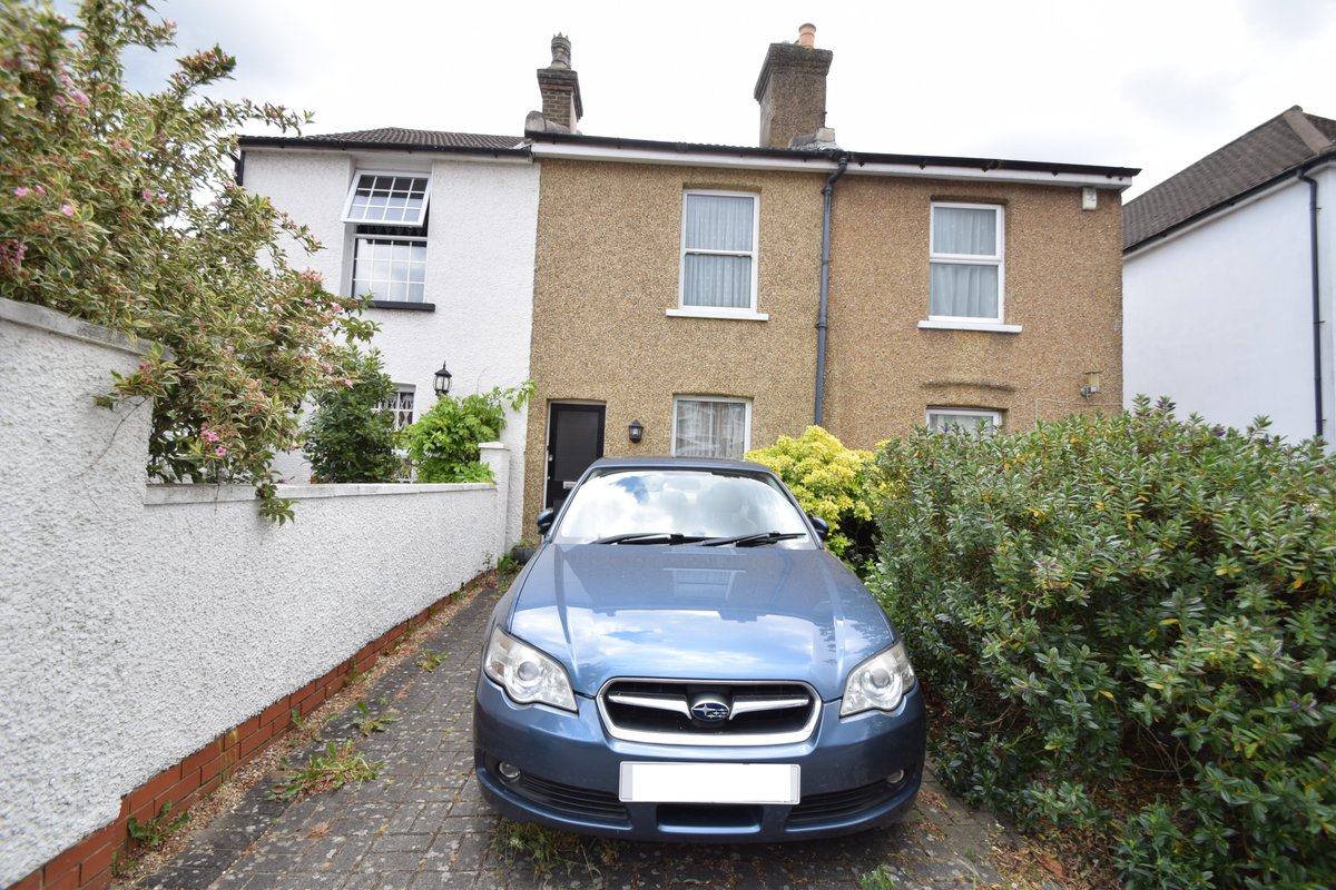 ParkerScottBrom's tweet photo. ALL SOLD WITHIN DAYS OF MARKETING. 
CHART CLOSE, SHORTLANDS *  SALISBURY ROAD, BROMLEY * WALPOLE ROAD, BROMLEY * NELSON ROAD, BROMLEY *  CALL PARKER SCOTT IF YOUR LOOKING TO SELL YOUR PROPERTY ON 0203 146 0055. #propertiesforsellbromley #estateagentsinbromley #chattertonvillage https://t.co/S9KyGZj4MJ
