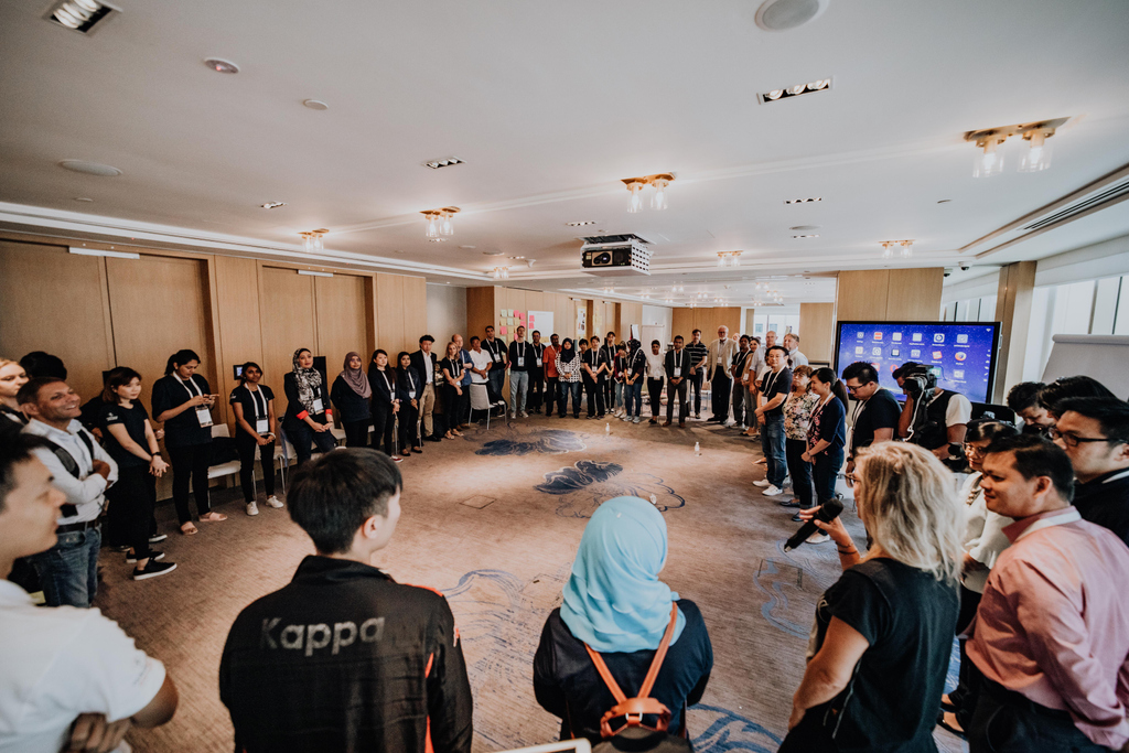 nutritionalpara's tweet photo. They say raising a child takes a village. ⁠
We say changing the food system takes every village on the planet!⁠
⁠
Will you join us? ⁠
#NutritionalParadox #changemakers #healthierplanet https://t.co/5wtEkxc1G4