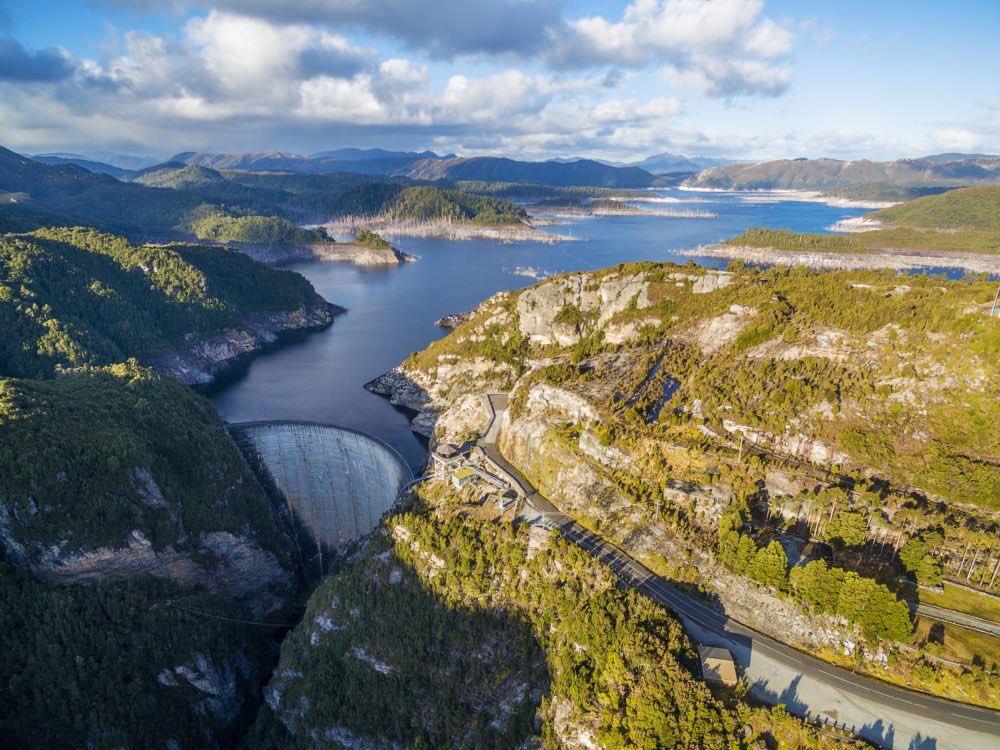 sitorbis's tweet photo. The #GordonDam is a 140-meter-high arch dam built on the Gordon River of the same name. While walking over the dam, you will admire the unique flora of the river and the Franklin-Gordon Wild Rivers National Park. #Tasmania https://t.co/CrynybZ5oW