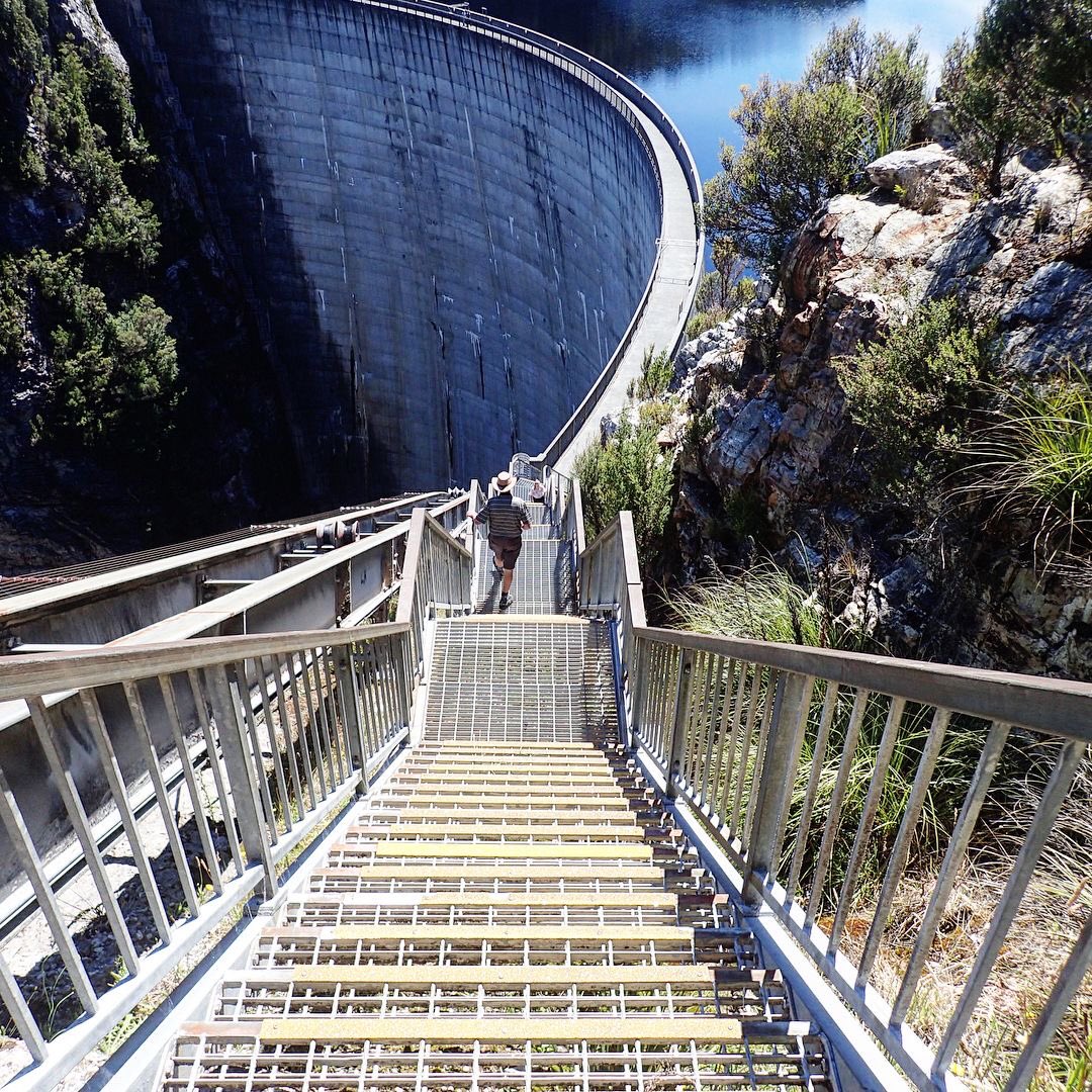 sitorbis's tweet photo. The #GordonDam is a 140-meter-high arch dam built on the Gordon River of the same name. While walking over the dam, you will admire the unique flora of the river and the Franklin-Gordon Wild Rivers National Park. #Tasmania https://t.co/CrynybZ5oW
