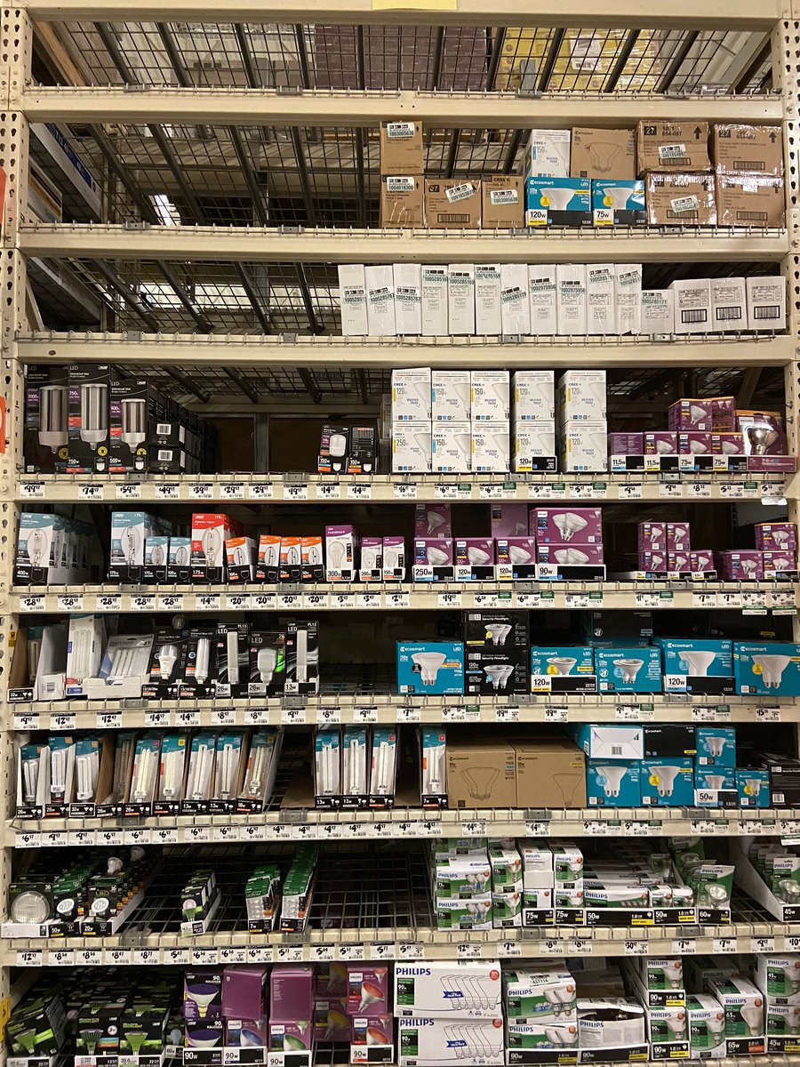 JoeRusso6202's tweet photo. Another night of accomplishments! Freight team 6223 going the extra mile to finish our truck early and continue the #packdownparty #perfectoverheads @MarkMichaud4 @KianaMoses2 @ShawnQuinnHD @JasonArigoni https://t.co/dar919dPtm