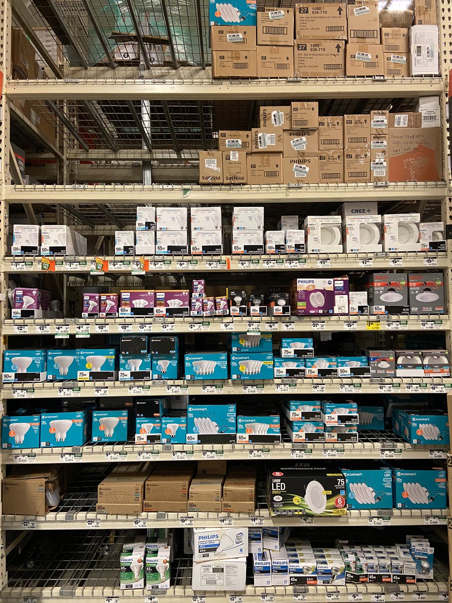 JoeRusso6202's tweet photo. Another night of accomplishments! Freight team 6223 going the extra mile to finish our truck early and continue the #packdownparty #perfectoverheads @MarkMichaud4 @KianaMoses2 @ShawnQuinnHD @JasonArigoni https://t.co/dar919dPtm