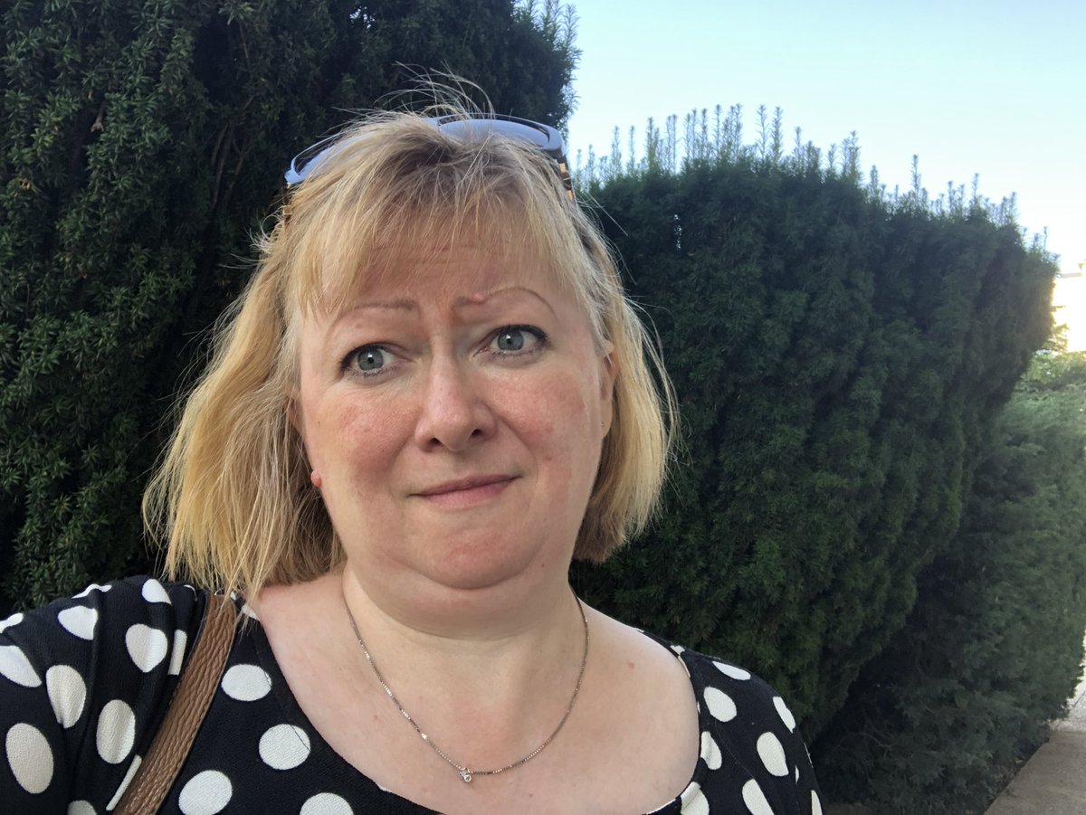 MarianneEjder's tweet photo. #ThursdaysinBlack in any language means: We stand together against sexual abuse, rape and violence. In what languages do we say it?  Donnerstags in Schwarz-Jueves de Negro-Jeudis en Noir-Quinta Feira De Preto-Alhamisi Nyeusi-? Share yours! #WCC https://t.co/B3Ax10XwRu
