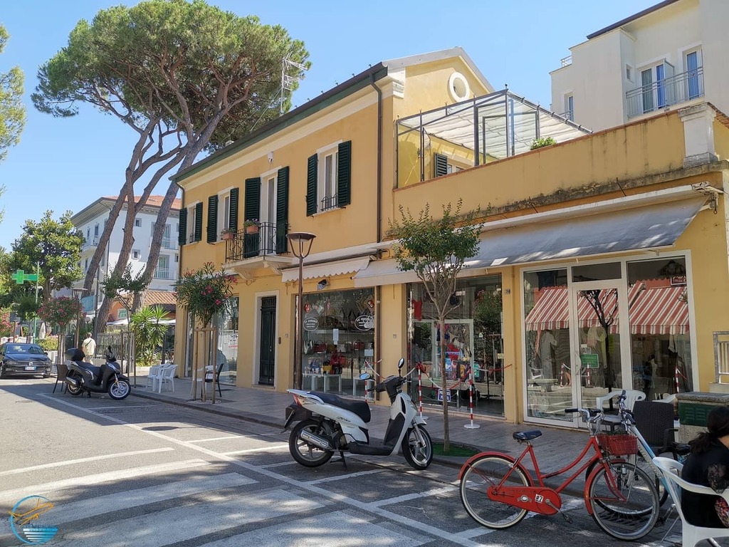 On Tour in Riccione 🚴‍♂️

#wr1 #riccione #estate2020 #sottoilsolediriccione #riccionereisenschien #cityreisebüroschien