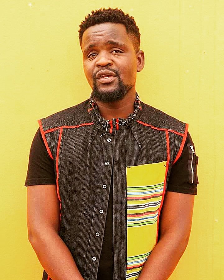 BATONDY's tweet photo. The most skillful Venda artist to date...
EP drops soon
#TAB
#DROPTEMBER https://t.co/8KepdmZyzT