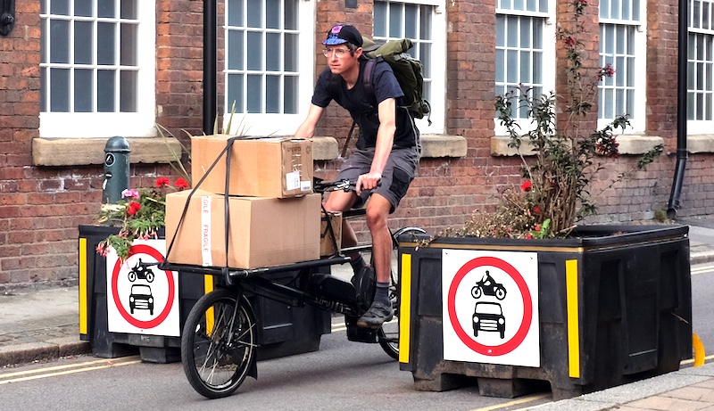 David Bocking (@walkrunrideshf) on Twitter photo "It is possible to do things differently." @POB_Delivery <a href="/russ_cycle_shed/">Russells Bike Shed</a> on their new e-cargo delivery services for <a href="/theoutdoorcity/">The Outdoor City</a> <a href="/sheffchamber/">Sheffield Chamber</a> <a href="/SheffSustainNet/">Sheffield Sustainability Network</a> <a href="/IndpndntShef/">IndependentSheffield</a> @SheffBusiness @UrbanArrowcom <a href="/SCargoBikes/">S-Cargo</a> -
medium.com/@dbocknews/cle… "It is possible to do things differently." @POB_Delivery <a href="/russ_cycle_shed/">Russells Bike Shed</a> on their new e-cargo delivery services for <a href="/theoutdoorcity/">The Outdoor City</a> <a href="/sheffchamber/">Sheffield Chamber</a> <a href="/SheffSustainNet/">Sheffield Sustainability Network</a> <a href="/IndpndntShef/">IndependentSheffield</a> @SheffBusiness @UrbanArrowcom <a href="/SCargoBikes/">S-Cargo</a> -
medium.com/@dbocknews/cle…