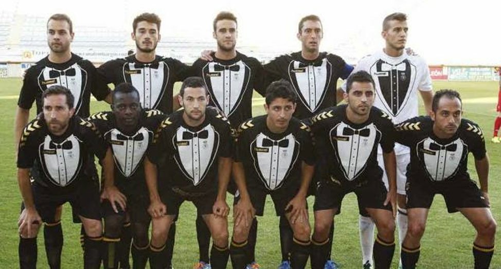 Cultural Leonesa vs SabadellCultural Leonesa, from León, were in Segunda A in 2017/18, & made waves with an infamous tuxedo kit in 2014.Sabadell, of Catalonia, have European pedigree. They lost 5-3 on aggregate to Club Brugge in the 69/70 Inter-Cities Fairs Cup. #LLL