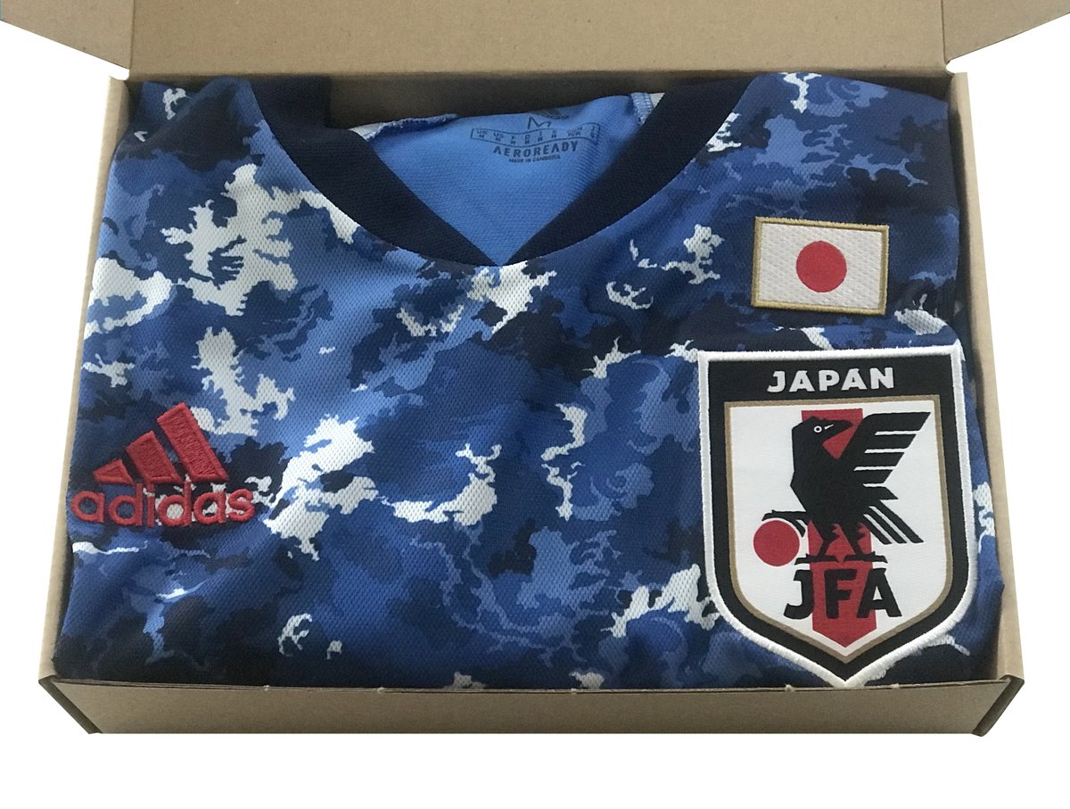 MFJ_UK's tweet photo. Don't forget this is up for grabs this week! The beautiful japan shirt to celebrate us launching the international mystery box this Friday. All you got to do to enter is the following...

👥Follow Us and @phildelves 
👫Tag a mate
🔄RTW
Competition ends this Friday at 6pm,GD LUCK https://t.co/zUt479KyZd