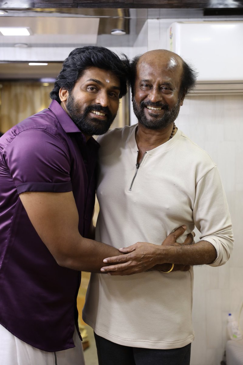 ActorArjai's tweet photo. #கந்தனுக்கு_அரோகரா 🙏 
#அண்ணாத்த 
#சூப்பர்ஸ்டார்ரஜினிகாந்த் 

Thank you for giving me this Golden opportunity 
#Thalaivar @rajinikanth sir @directorsiva sir , @vetrivisuals anna , @AntonyLRuben brother , @sunpictures &amp; Team 🙏❤️ https://t.co/W1sr04woOV