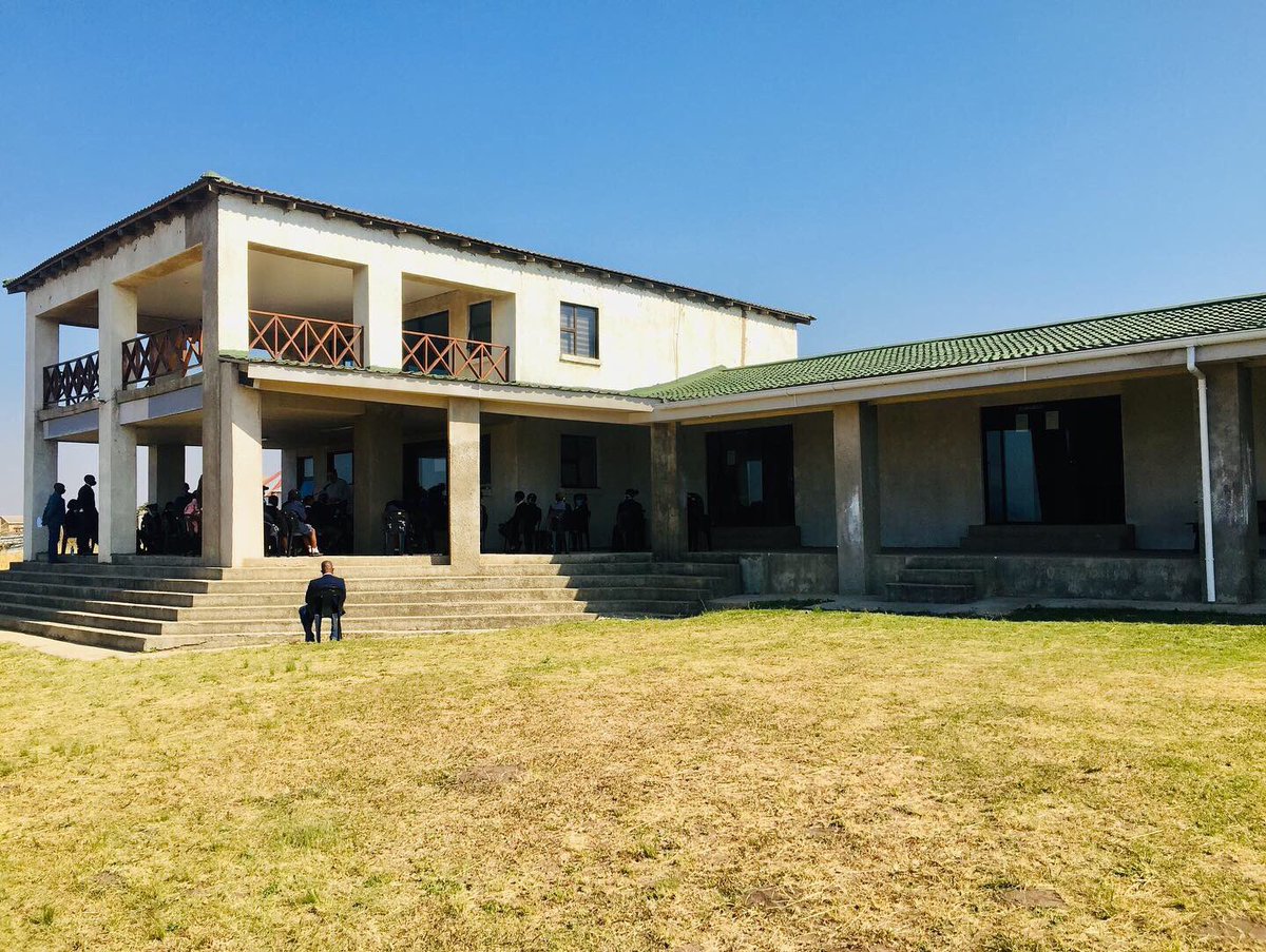 WinnieMM_LM's tweet photo. Today, the Deputy Speaker of the Eastern Cape Provincial Legislature, Hon. Mlibo Qhoboshiyane is at Mzamba Mouth in ward 24 at Oliswinga College with the purpose of viewing this first of its kind Fourth Industrial Revolution College in the Eastern Cape. 

#MyMbizana https://t.co/AIQbm9gVQC