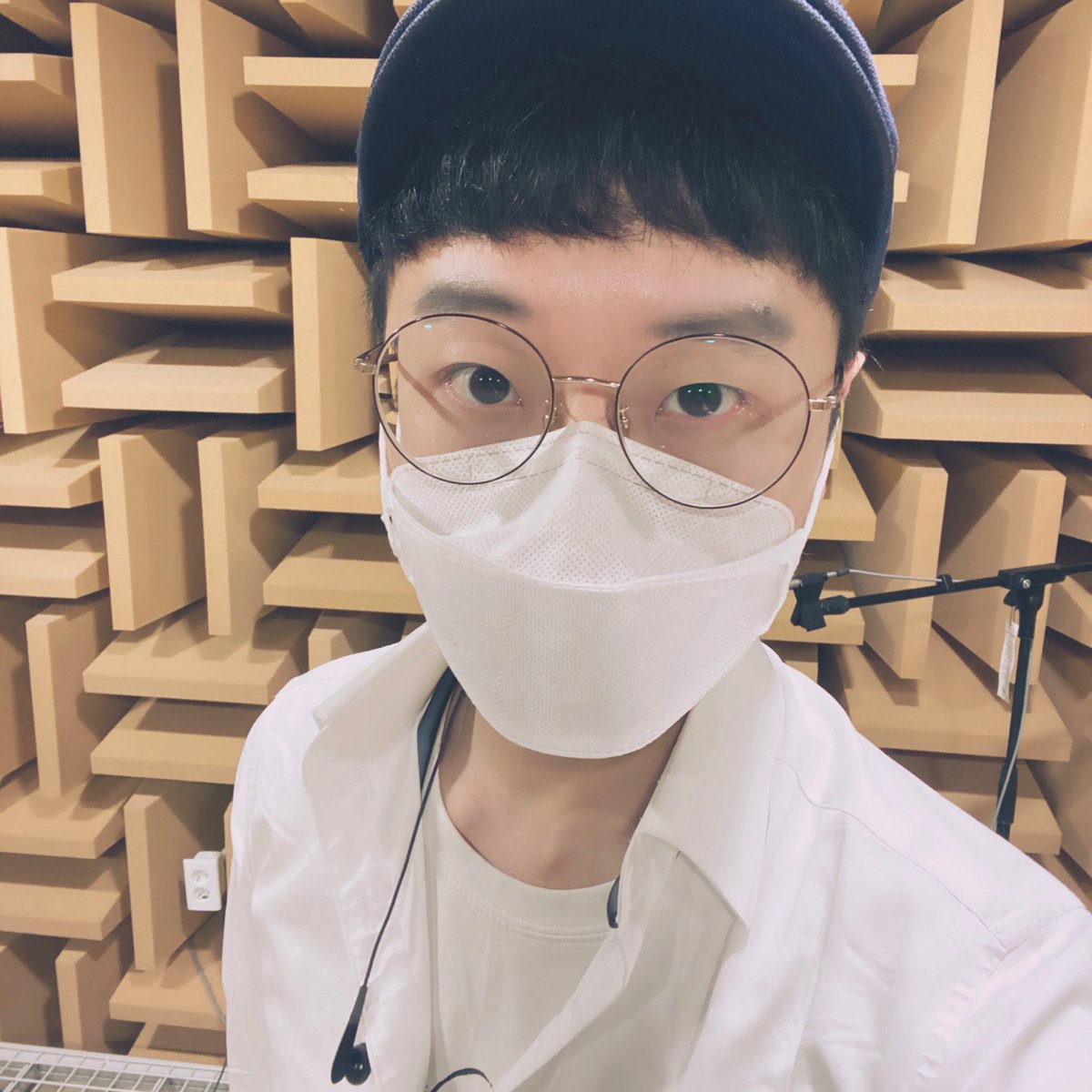 DDOLE9's tweet photo. 심장 뛰는 소리가 들린다는 후기들이
도시전설처럼 전해지는
무향실에 방문했습니다.

재미있는 실험도 해보고,
견문을 많이 넓히고 갑니다!

그러나 내 음악은 여전히 엉망이겠지 https://t.co/1XG1D7Iu7G