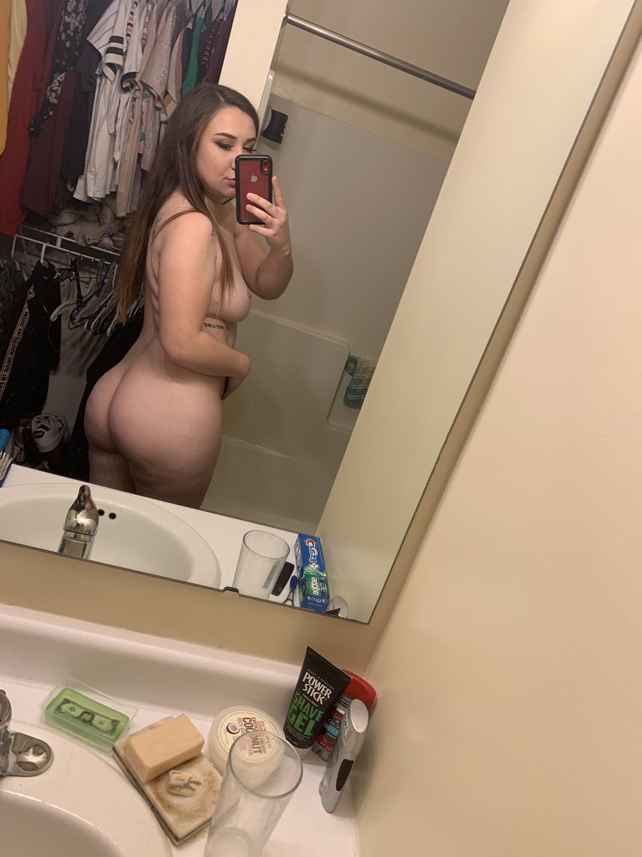 nickiwolf_'s tweet photo. I just hit 12k and 12 is my favorite number so obvi we have to celebrate 🥳 I’m making my onlyfans only $5 for the rest of the month ‼️‼️ cum see my 250+ pics and 50+ videos... I’m waiting 😈

https://t.co/sG4qNhXx8R https://t.co/OXHMVA5bkN