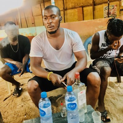 youngobi tweet picture
