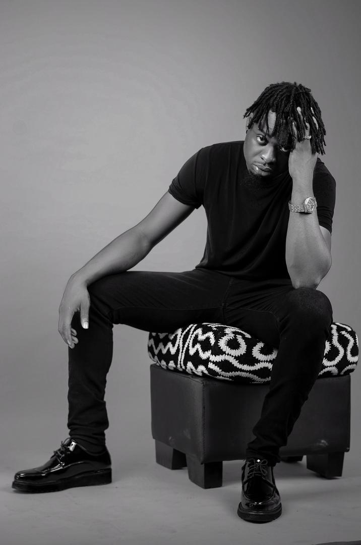 Challexdeboss's tweet photo. If you heard the journey has been an easy one, don't believe them.
The decisions I've made so far are from a good place, we're doing it big from THIS SIDE, we putting the city on the map. Challex D Boss said so.
What are you doing to put out our city?
#CDB #ChallexFC #Poshe https://t.co/0ezKi6RIi3