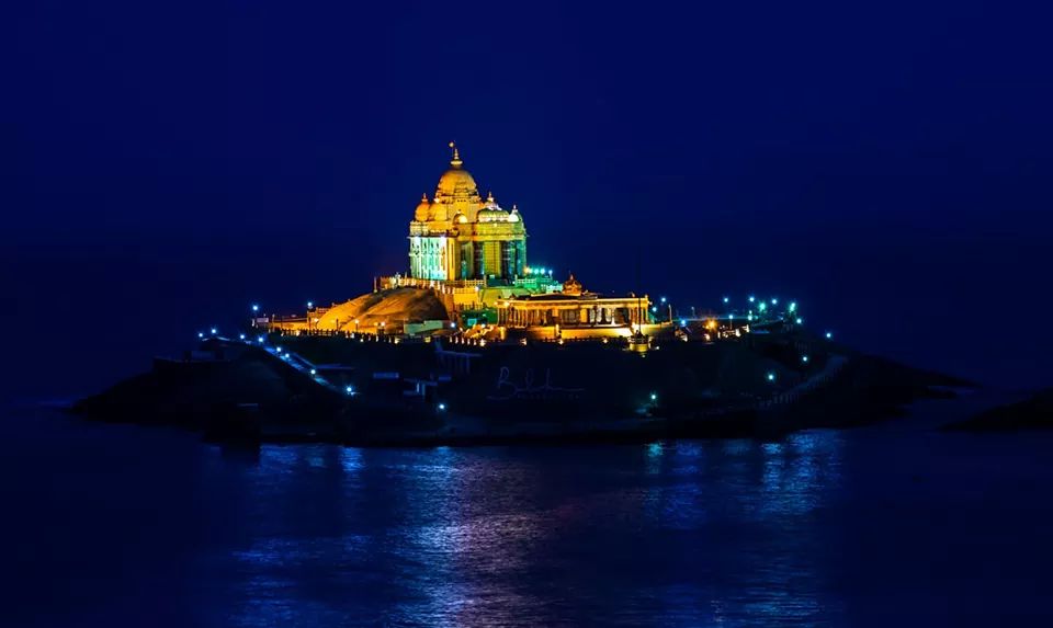 Swami Vivekananda Rock, Kanyakumari  #TamilNadu It was built in 1970 by the Vivekananda Rock Memorial Committee in honour of the visit of the great spiritual teacher Swami Vivekananda to Shripada Parai during the month of December 1892 for deep meditation and enlightenment.