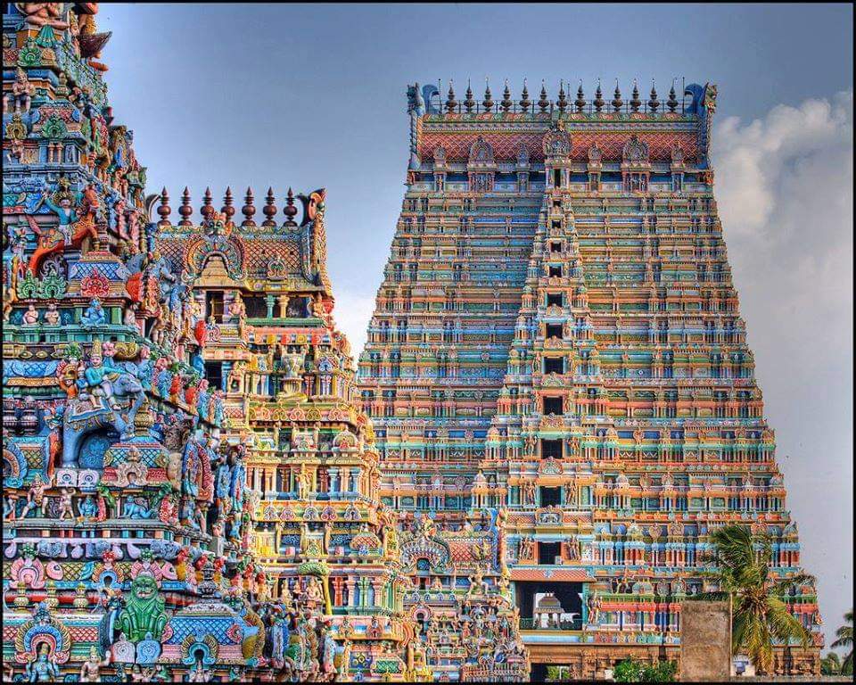 Gopuram of Sri_Ranganathaswamy_Temple located in Srirangam, Tiruchirapalli,  #TamilNadu, BHARAT (India)Dedicated to Sree Hari Vishnu 