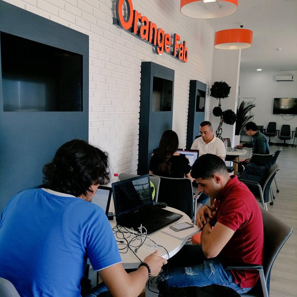 OrangeTN_Plus's tweet photo. Même si la saison 2 d'#OrangeFabTN s'est achevée, les start-up #NGSign et #WinShot sont restées fidèles à l'ambiance familiale au sein d'Orange Fab Tunisie et continuent à développer leur business avec @OrangeTN. Découvrez plus sur https://t.co/jjs5RCpakU
Vivement la saison 3 😁 https://t.co/ewiOD21Czf