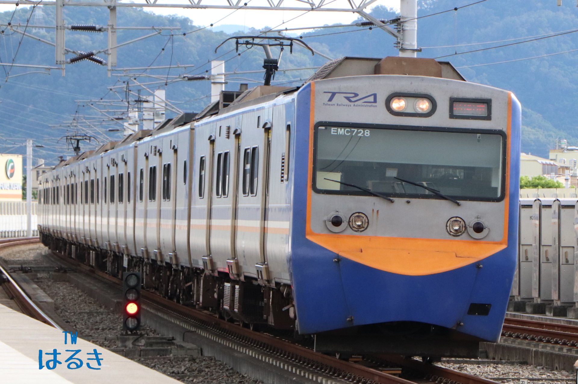 鉄支路模型 No.OP5-010 EMU700 新しく 鉄支路模型 No.OP5-010 EMU700 新しく