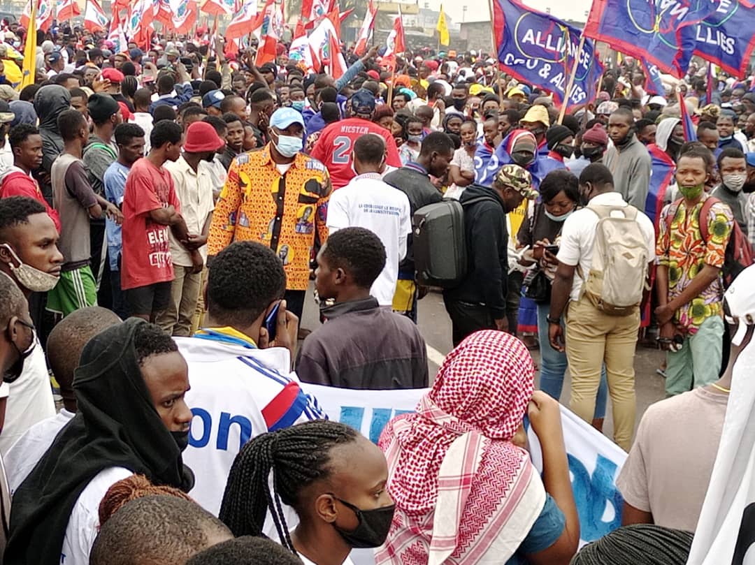 Nul n'a le monopole de la rue! Main dans la main construisons notre notre pays, le seul héritage commun que nous possédons tous en tant que congolais!