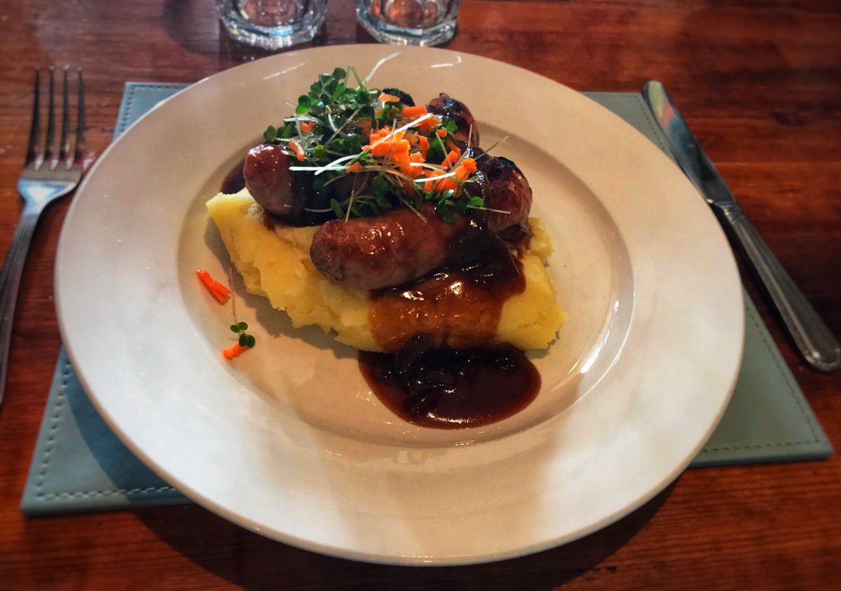 coxscastlebar's tweet photo. Just what you need.  Pork &amp; Apple Bangers &amp; Mash.

Served on a bed of creamed mash with onion gravy.  €12

#castlebar #mayo #lunch #food #foodie #yummy #delicious #foodlover #tasty #lunchtime #homemade #restaurant  #hungry #loyalcard #freelunch #lunchfortwo #bangersandmash https://t.co/ErlvhSK0z3
