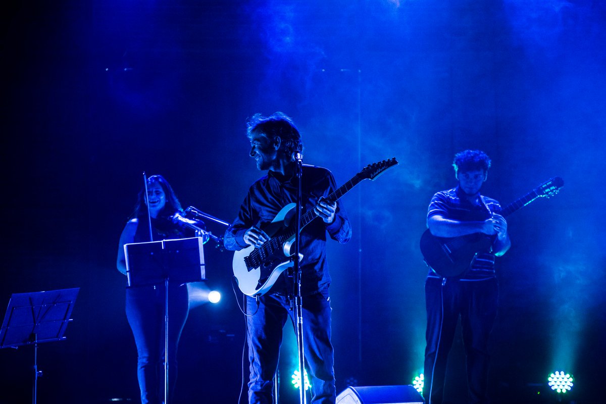 CulturaRosario's tweet photo. 🔥#EscenarioLocal sigue ATR🎙️
⁣
🔺 un espacio de grabación audiovisual para artistas de Rosario que se inscribieron a la convocatoria
⁣
🎬Desde @MuniRosario se brindan recursos para que se lleven material de calidad profesional listo para utilizar en sus canales de difusión
⁣ https://t.co/4cxUJNgarp