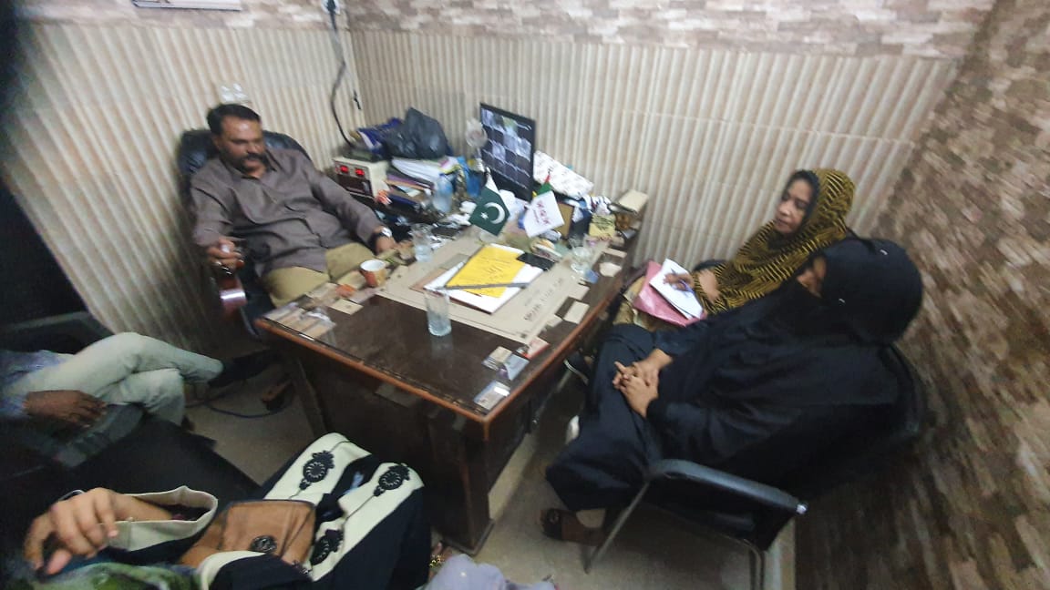 AliSuMiOfficial's tweet photo. ♥️💚🤍#DistrictSouth Incharge Zubair Bhaiya Meeting Today Ladies Wing #MQMPakistanORC District South 🤍💚♥️

#MQMPakistan #TeamDrFarooqSattar #LadiesWing https://t.co/J5OdoH2AYi