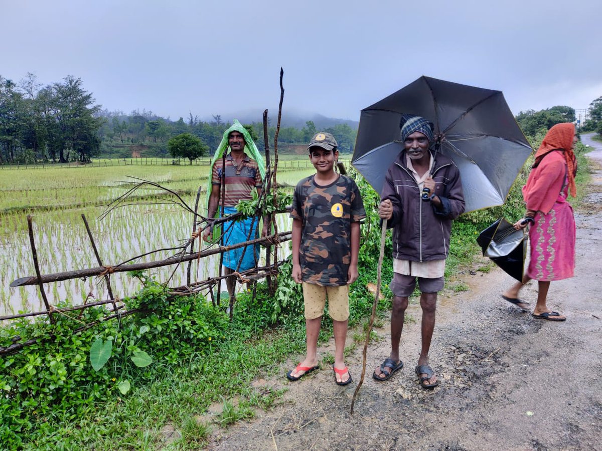 Jeeva_Jala's tweet photo. I interacted with villagers of heggadde over the weekend, understanding the problems of accessibility of clean drinking water..traditional and conventional knowledge  has so much of sustainable  ways of saving water for everyone' s good
#jeevajala #SDG6 #savewatersaveplanet # https://t.co/JI0SirphZ5
