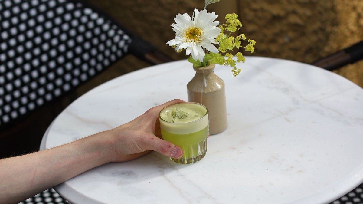 Exploring the Speyside countryside is thirsty work!

Relax after an afternoon hiking, canoeing or fishing in our outdoor terrace with an Apple Dog.

Drop in or reserve your table at bit.ly/3fUXMhh