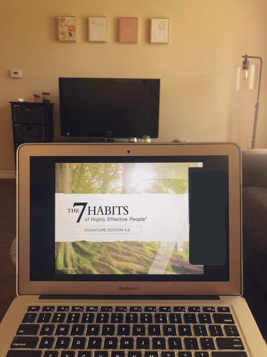 EmmaGlaser8's tweet photo. @TheLeaderinMe training for the next two days! Already learning so much about the 7 habits and how we can all become amazing leaders! ✨ https://t.co/9MUzA3CY9T