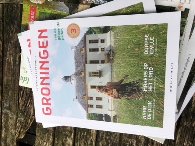 vangroningen's tweet photo. Werkelijk prachtig toeristisch magazine van Stad en Provincie Groningen. Verwijzen de coördinaten op de cover naar ergens in het noorden van Algerije. #yhoj https://t.co/HW5Zf6K4XM