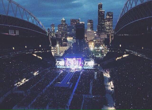 touta_ibrahimxx's tweet image. WE MADE IT , TOGETHER 

#10YearsOfOneDirection 
#ThankYouOneDirection 
#10YearsOf1D