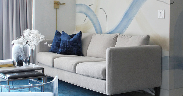 There are a lot of unwritten rules about working with small spaces but here are 7 small space myths that have been debunked. Link below for the full article via <a href="/houseandhomemag/">House and Home</a> houseandhome.com/gallery/small-…