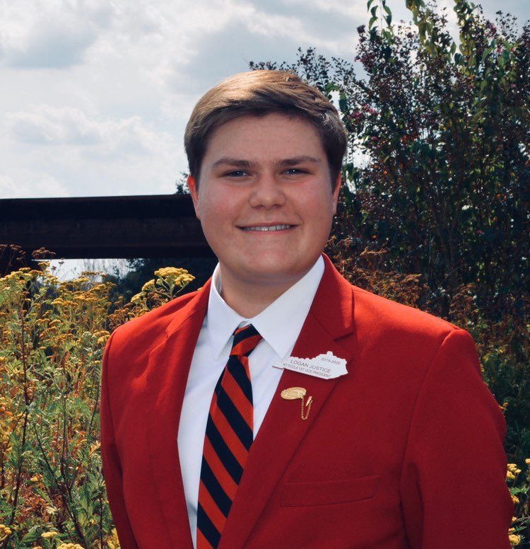 FCCLAMembership's tweet photo. Hey FCCLA friends! I am Logan Justice from Kentucky serving as your 2020-2021 National FCCLA Vice President of Membership! I’m looking forward to going BEYOND MEASURE this year as we face many new challenges. One thing is for sure, FCCLA is always advancing Towards New Horizons! https://t.co/AVwRKrvTvL