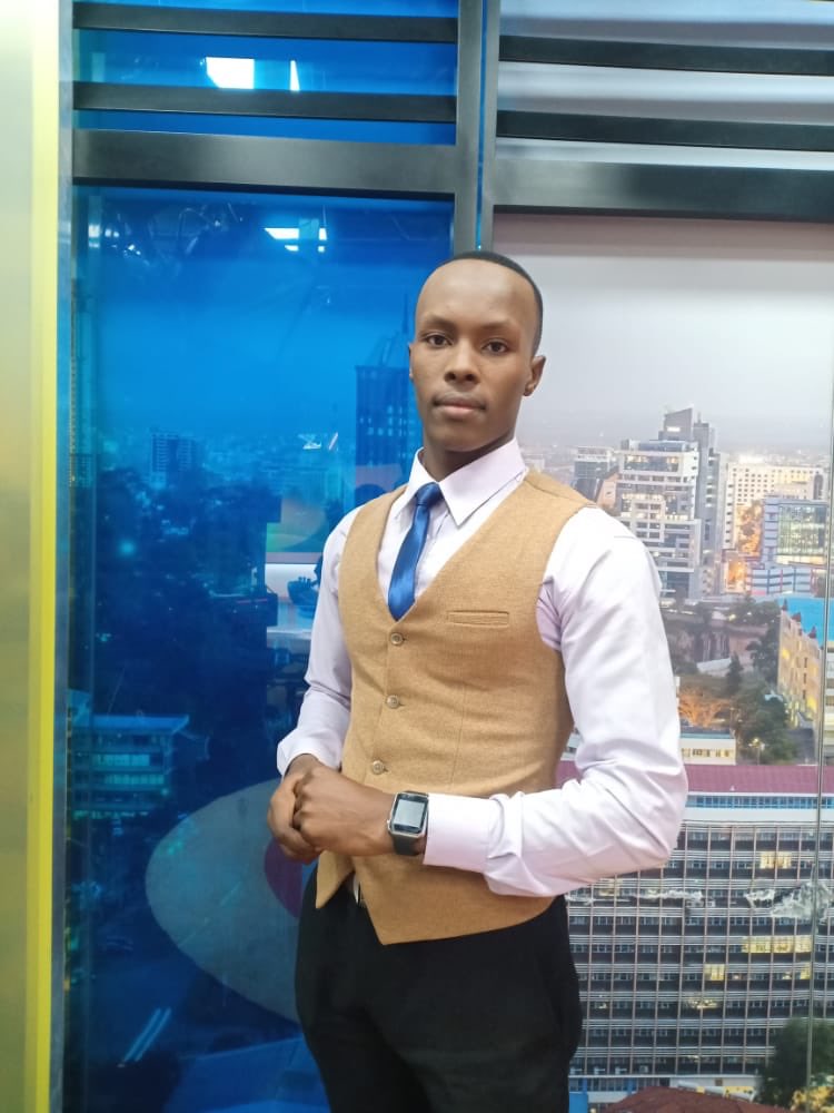 switchtvkenya's tweet photo. Get the latest news updates from Kenya and around the world brought to you by @joelchacham on #BreakingPoint.
Be informed and stay ahead of time .
#Keepingitswitch #switch4good https://t.co/DFYjgNgNOR