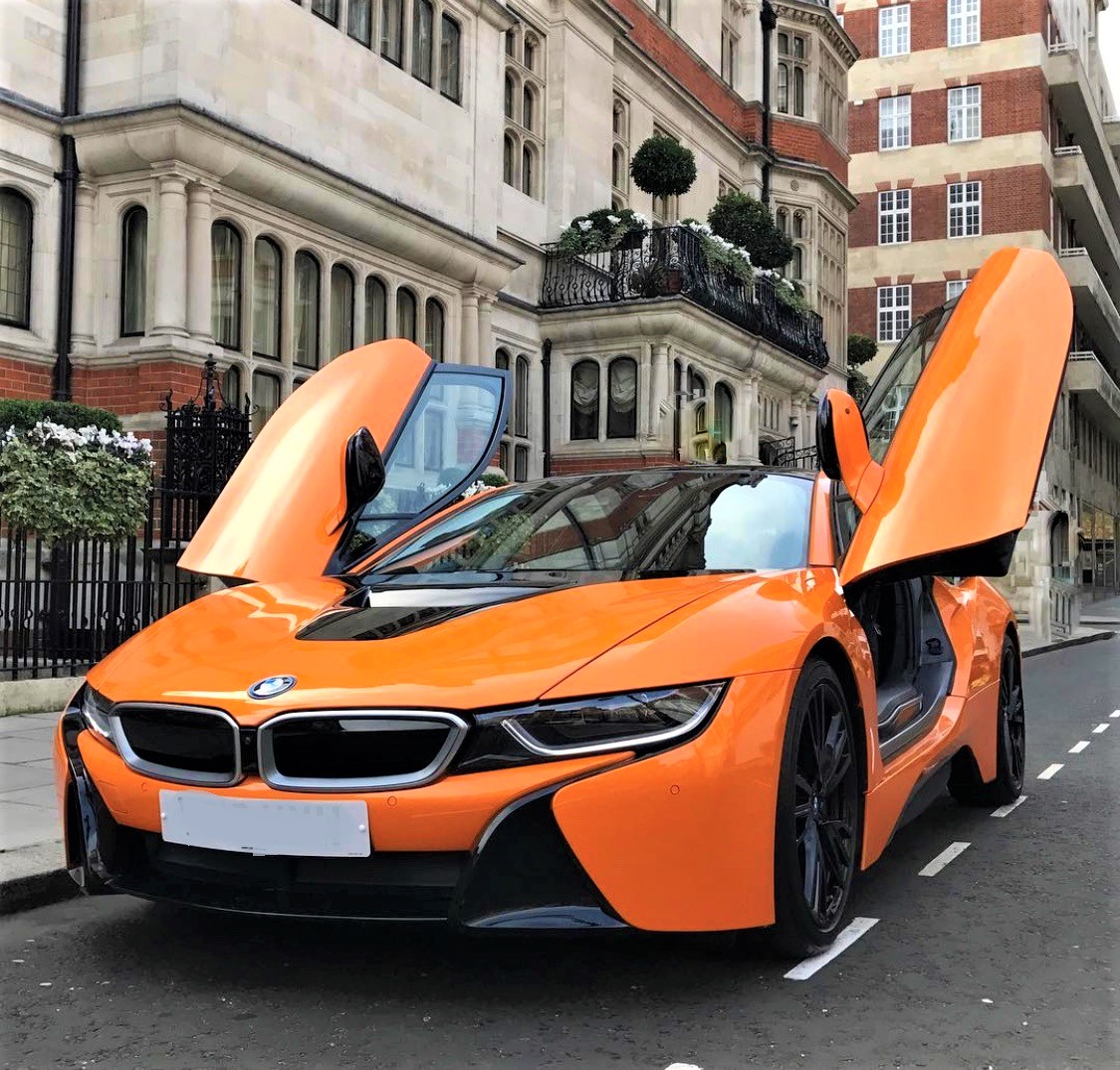 It's #ThrowbackThursday and wow, we're still in awe of this BMW i8 Coupé finished in exquisite #BMWIndividual Fire Orange!

Looking for a Used BMW? 
Follow <a href="/BMW/">BMW</a> Park Lane and send us DM and we'll assist you further.

#BMWi #BMWi8 #i8 #Supercar #London #Mayfair #Sportscar