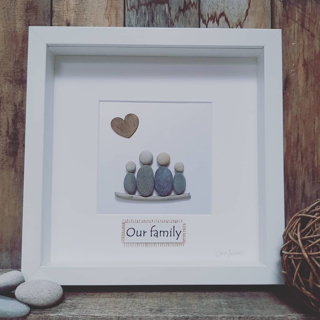 welshpebbles's tweet photo. Only the Welsh can cwtch 🏴󠁧󠁢󠁷󠁬󠁳󠁿 ... &amp; I think lately we've all been reminded just how important those cwtches are ❤🧡💛💚💙💜 #welshpebbles @Craft_Wales @CraftintheBay @CardiffCraft https://t.co/KcADG8Qy6u